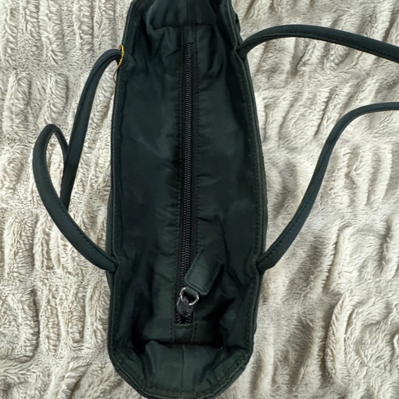 Authentic Prada Green Nylon Tessuto Shoulder Tote Bag - Made in Italy - Picture 5 of 10